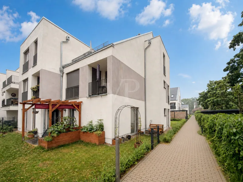Moderne 3-Zimmer-Wohnung mit Galerie in ruhiger Lage – jetzt 4 Jahre befristet mieten ! — photo 1